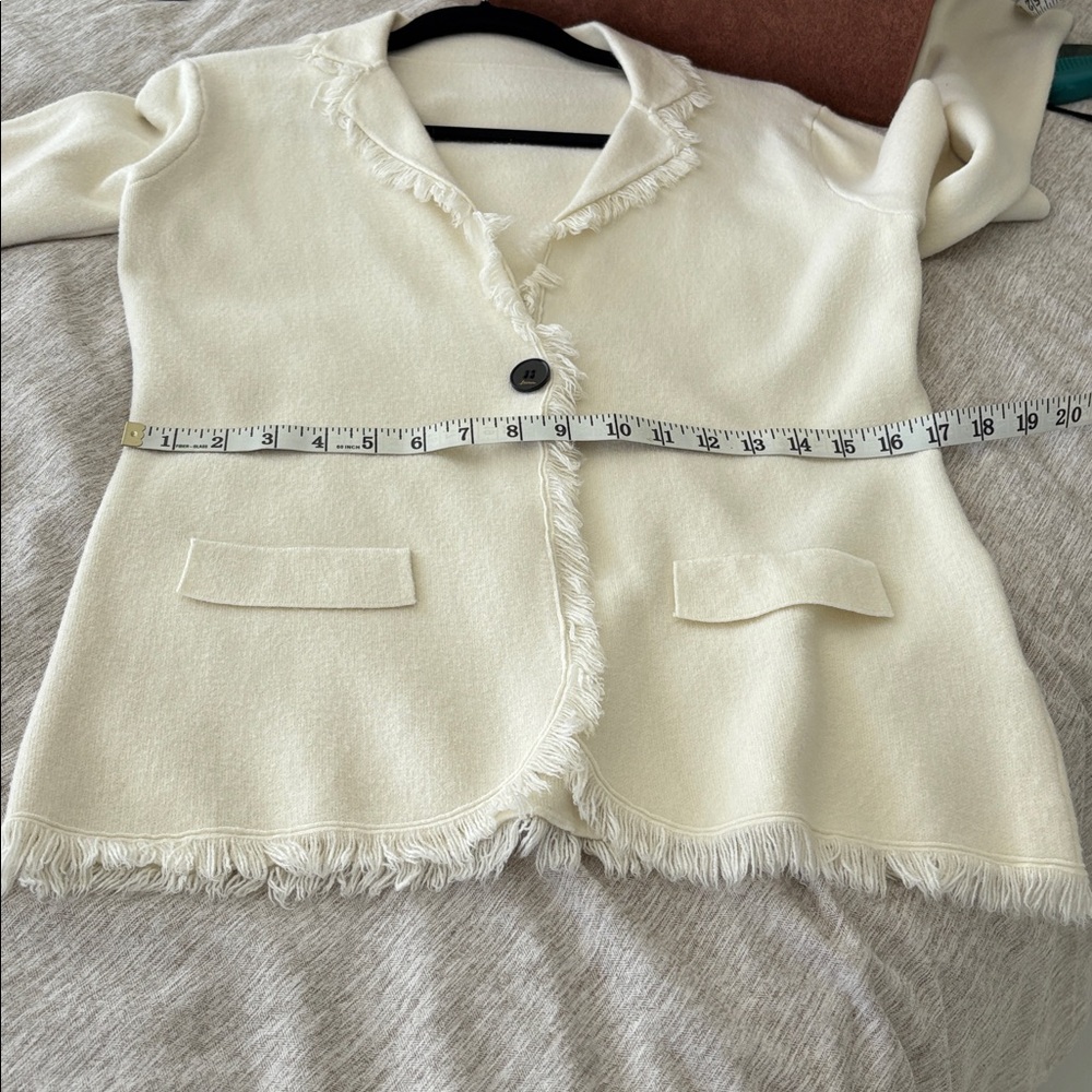 Elegant Cream Fringed Knit Blazer - Picture 11 of 11